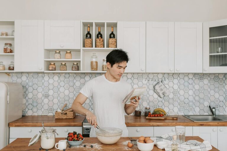 How to Plan Meals Using Pantry Staples for Easy, Tasty Cooking